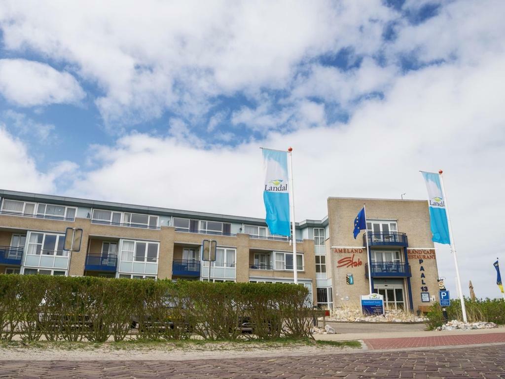 Готель Landal Ameland State Нес Екстер'єр фото